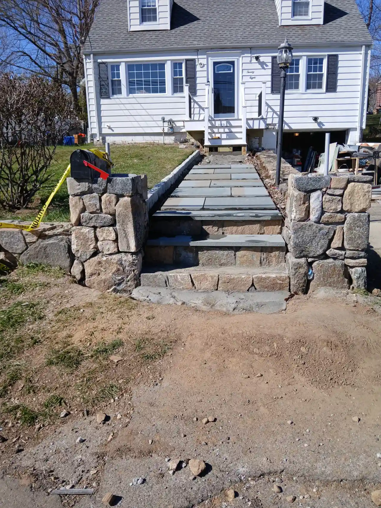 New vinyl fence installation in Connecticut